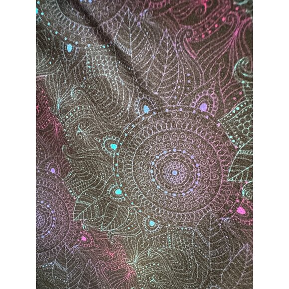 Peachy Athletics NWT Vixen Booty Workout Shorts Mandala Print Size Medium - Picture 3 of 10